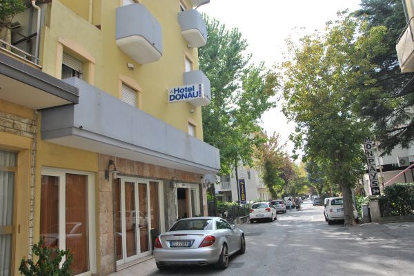 Hotel Donau Rímini Exterior foto